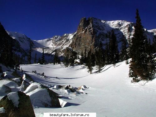 parcul national muntii stancosi, colorado, sua 

iernile in zonele muntoase au fost foarte reci, iar