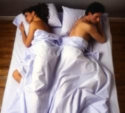 iti iubesti partenerul si esti atrasa de el in dar iti repunga ideea de sex. cand o femeie nu mai e