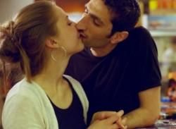 10 variante de sarut - Sarutul va poate face sa atingeti culmi nebanuite - SEXY