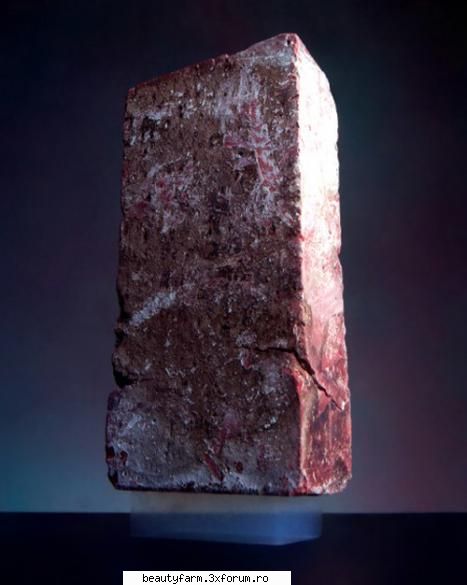 Aerogelul � materialul minune al viitorului - Desi, la origine, materialul este hidrofil, prin - COOL STUFF