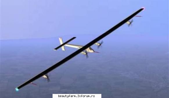 Avionul solar isi face debutul - Primul avion din lume actionat pe baza de baterii - COOL STUFF