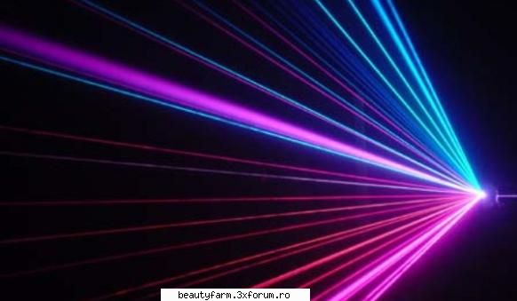 Cel mai mic laser din lume - Mai mic decat o molecula proteica, laserul - COOL STUFF