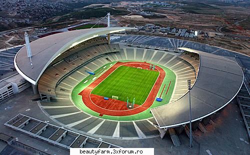 Cele mai spectaculoase stadioane ale Europei - Desi stadionul poate gazdui in prezent 69 901 - COOL STUFF