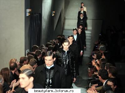 Galerie foto - Saptamana modei la Paris - ADMIN-ELECTRIK_CAT - COOL STUFF