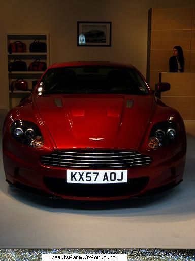 LUXURY & YACHT - EXPOZITIE INCREDIBILA - UN SUPER ASTON MARTIN - THE ART SIDE OF YOU