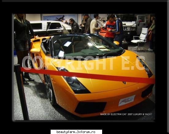 LUXURY & YACHT - EXPOZITIE INCREDIBILA - Un Lamborghini de inchiriat - THE ART SIDE OF YOU