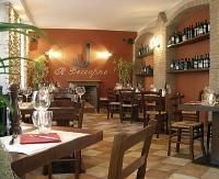 RISTORANTI - PADERNO (ITALIAN FOOD) - Anche quando chiuder� l'estivo, il locale - WORLD CAFFE