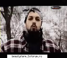 status - din fericire am papagal nu pisica si nu pun poza - PAREREA TA